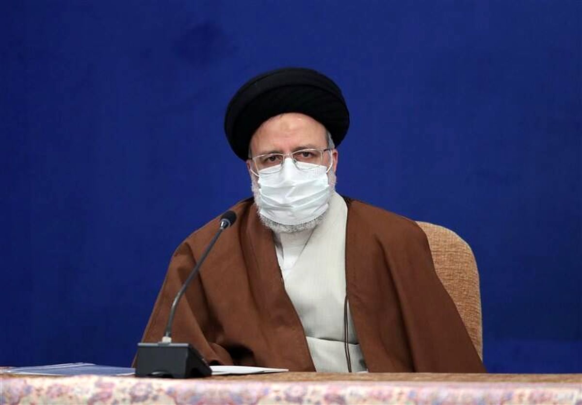 انجام تست کرونا از همه کسانی که به کشور وارد می‌شوند، ضروری است