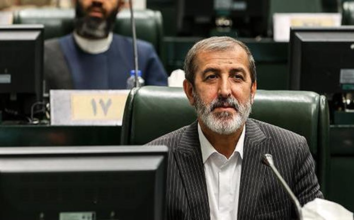 چشم امید بازنشستگان به همسان سازی حقوق