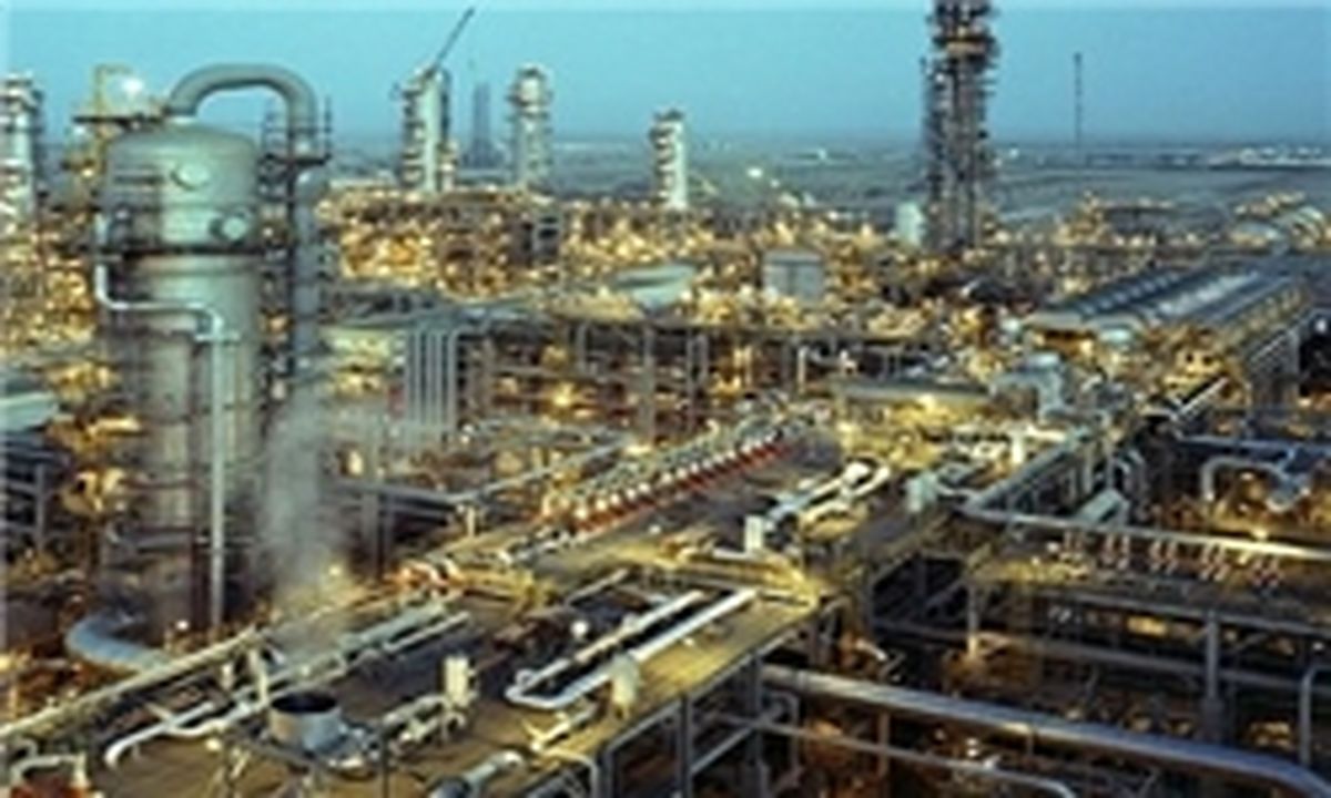 دولت بنزین را با چه نرخی از پالایشگاه‌ها می‌خرد؟