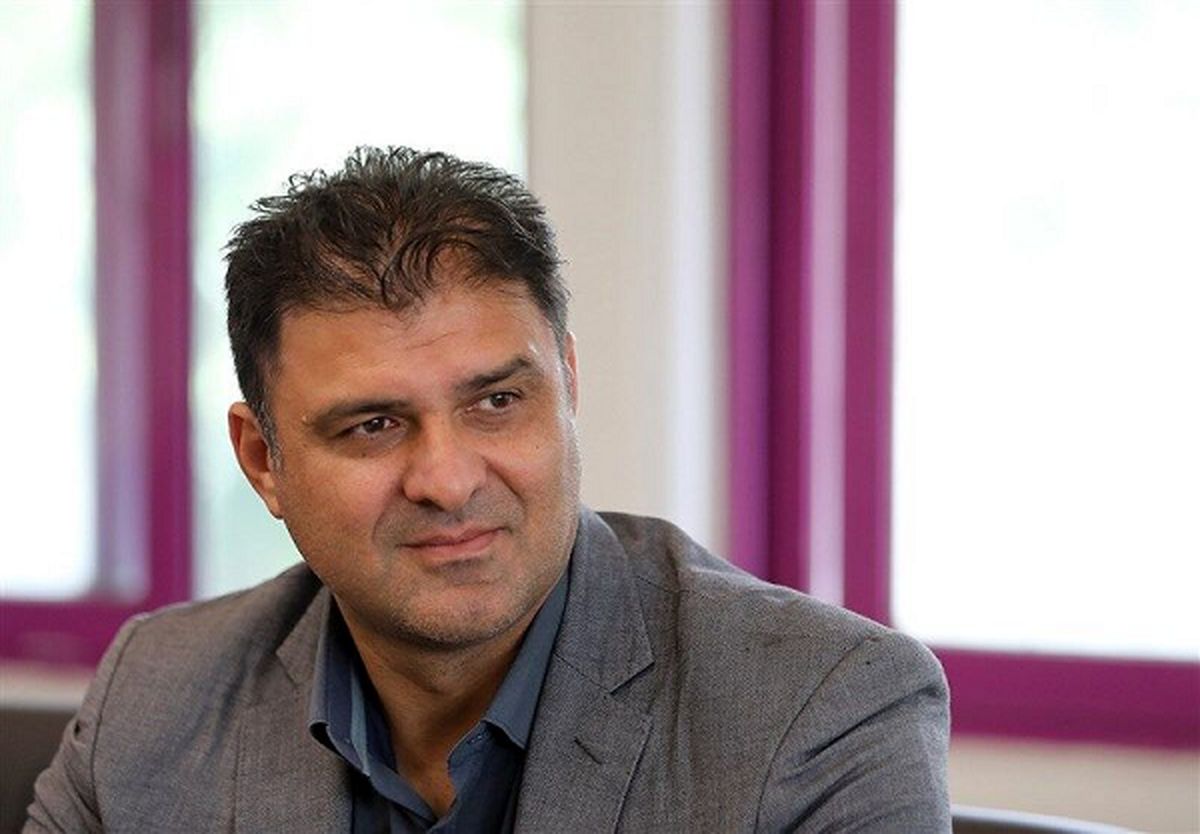 هادی چوپان کاری کرد آرنولد با او عکس یادگاری بگیرد