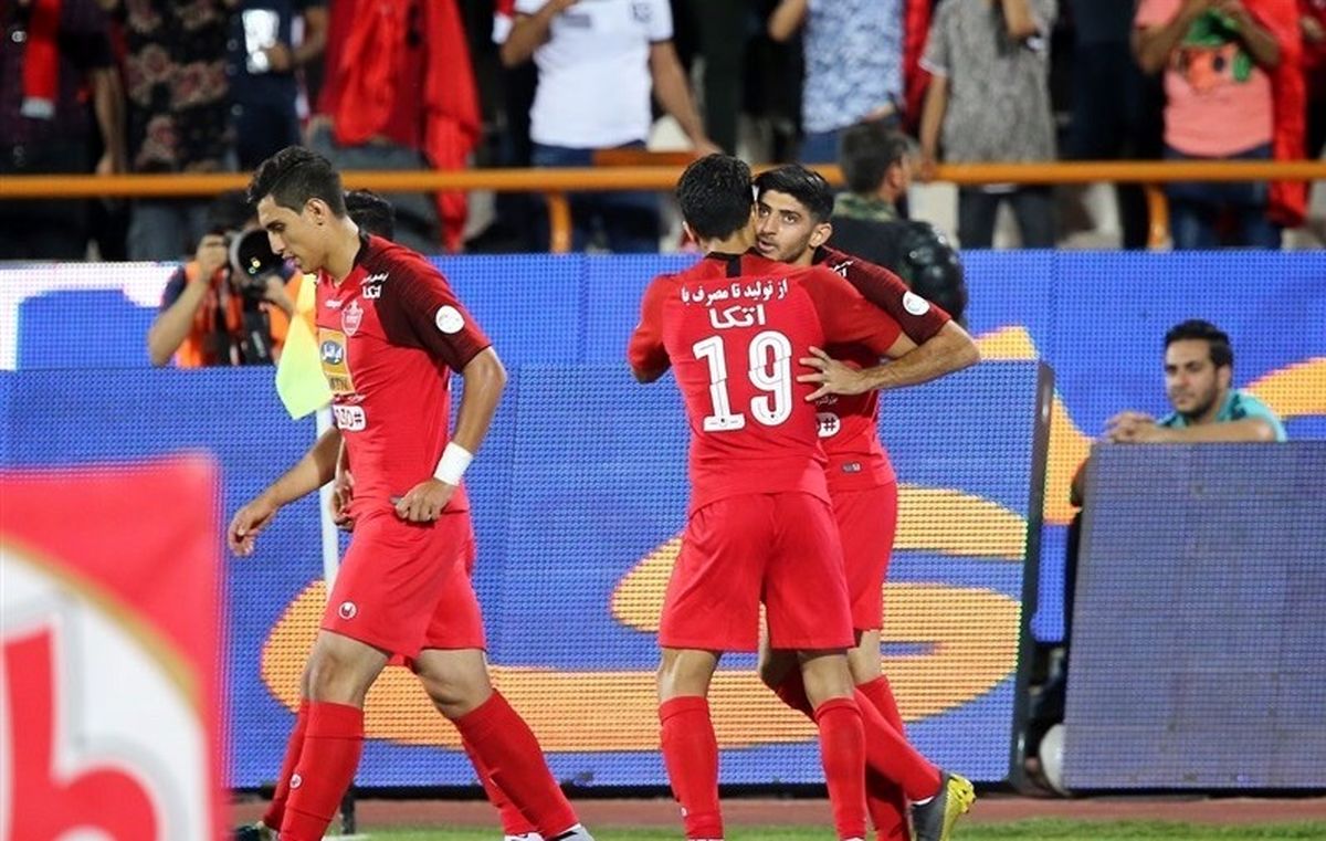 سرخپوشان با همه توان تمرین کردند
