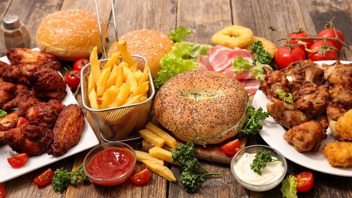 مضرترین خوراکی ها در ایام کرونایی!