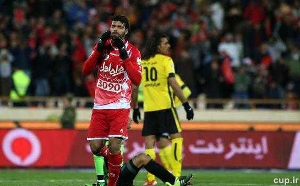 استارت پرسپولیس برای تمدید قرارداد با طارمی 