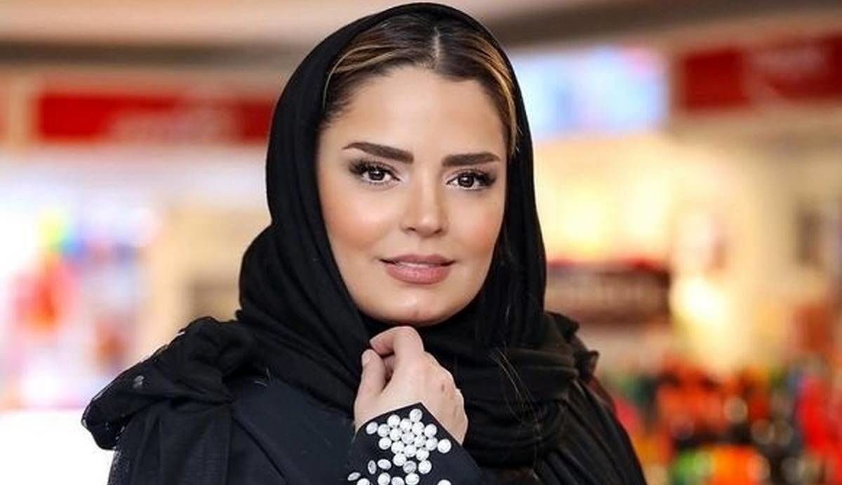 سپیده خداوردی در کنار خواهرش