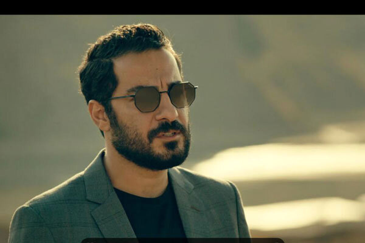 «نوید محمدزاده» در نمایی از «قورباغه»/ عکس