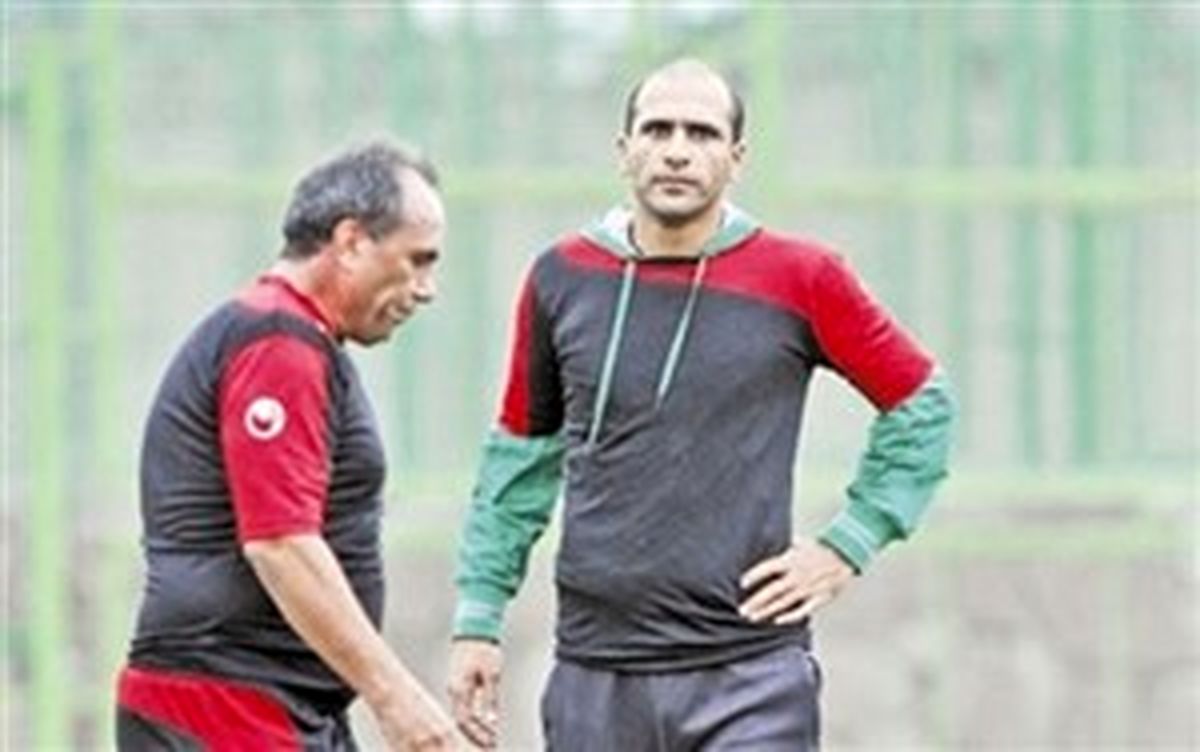 شاکی شدن یک پرسپولیسی از اتحاد علیه سرخ ها/ از چهارمین قهرمانی می ترسند