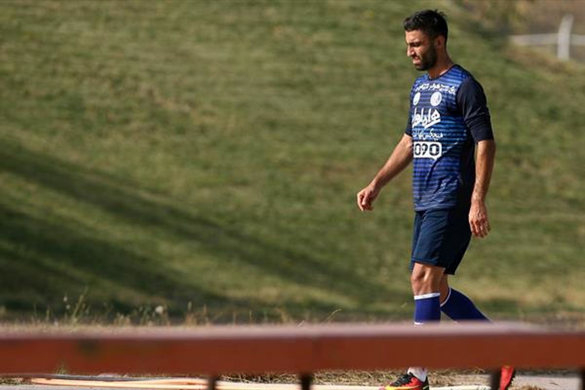 مدیربرنامه ستاره استقلال به دنبال مذاکره با پرسپولیسی‌ها