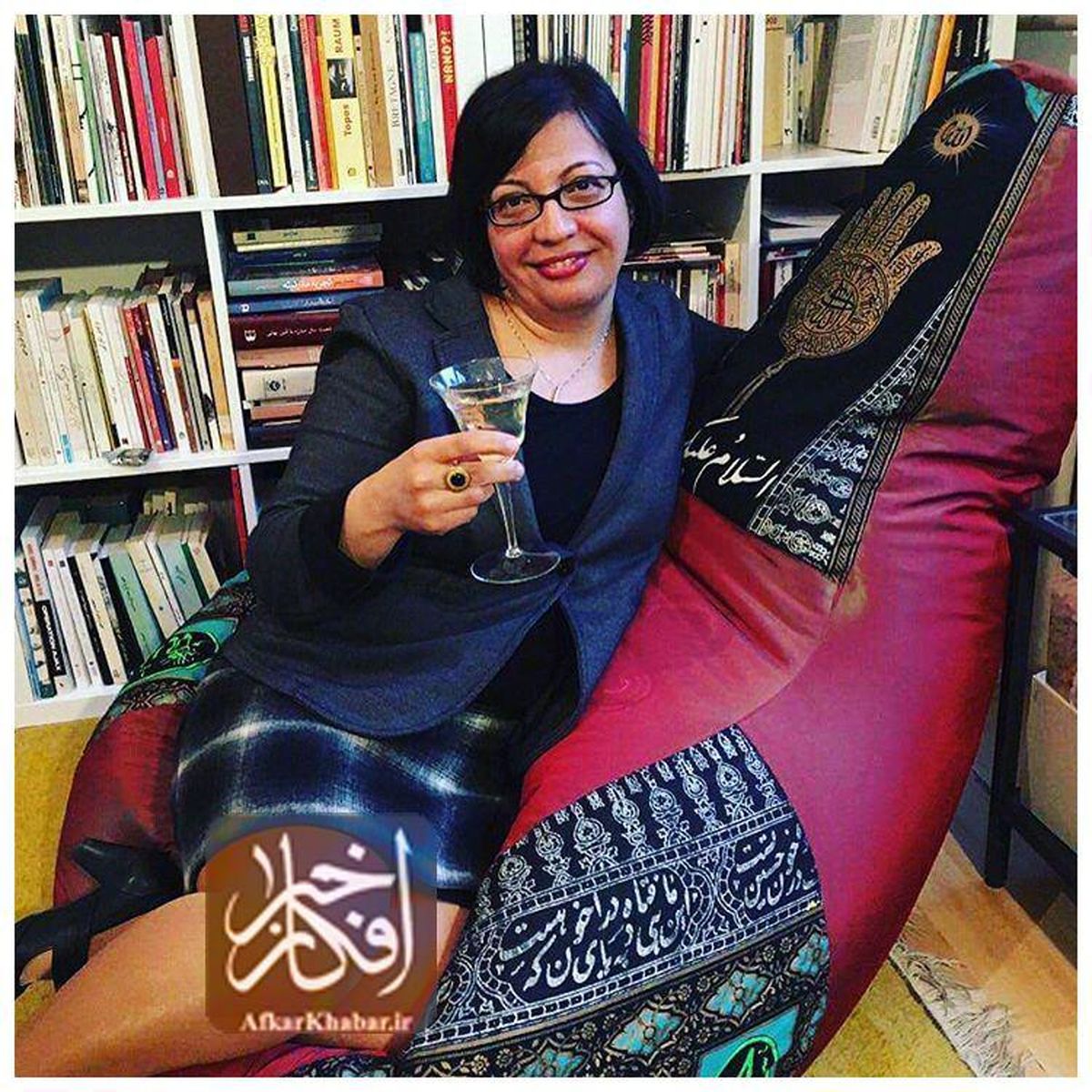 شادی صدر در روزنامه های زرد دوم خردادی قلم می زد