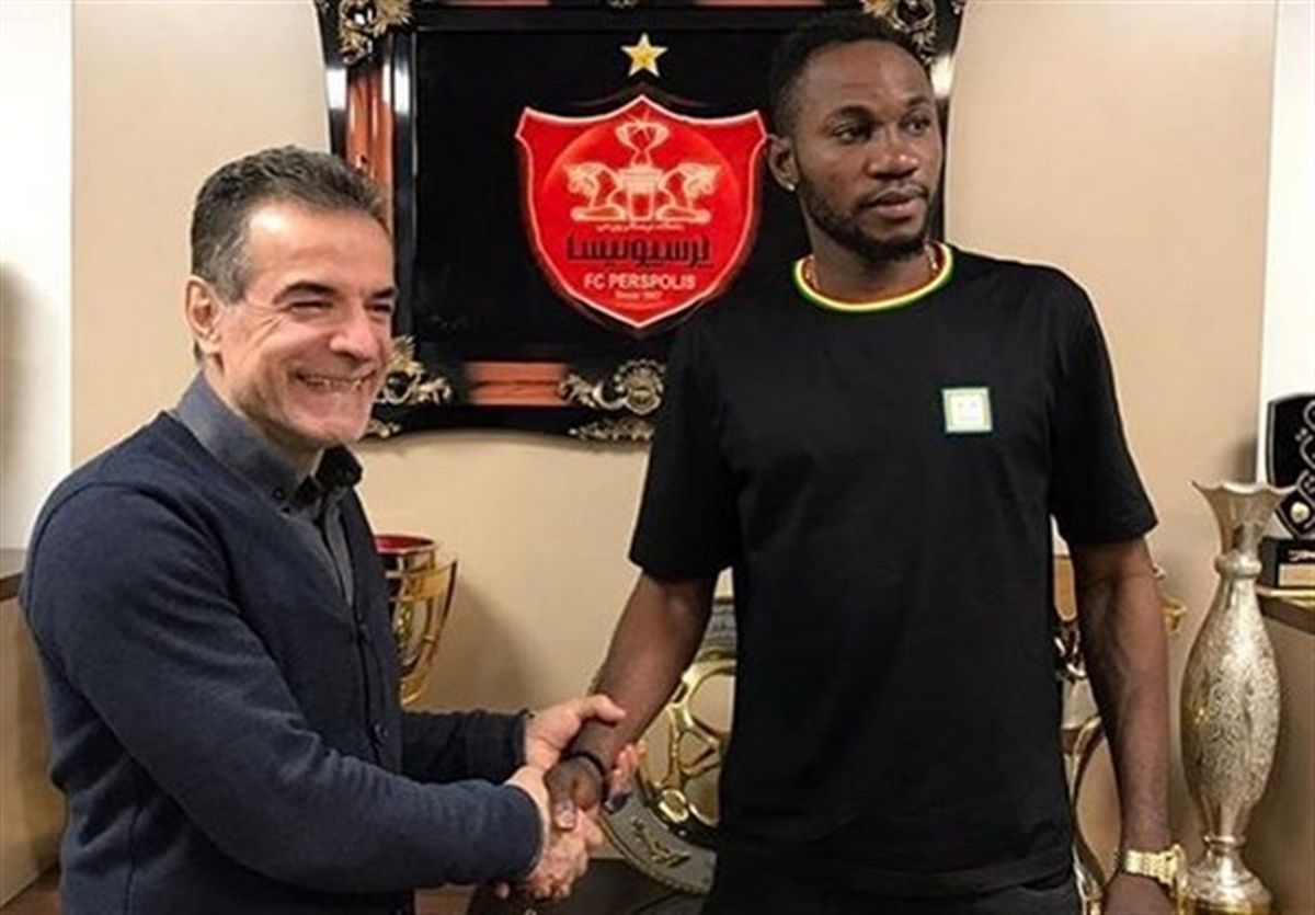 مهاجم پرسپولیس از ایران رفت
