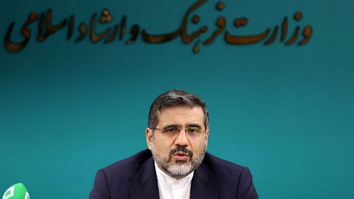قیمت چادر مشکی مطلوب به زیر ۵۰۰ تومان رسید