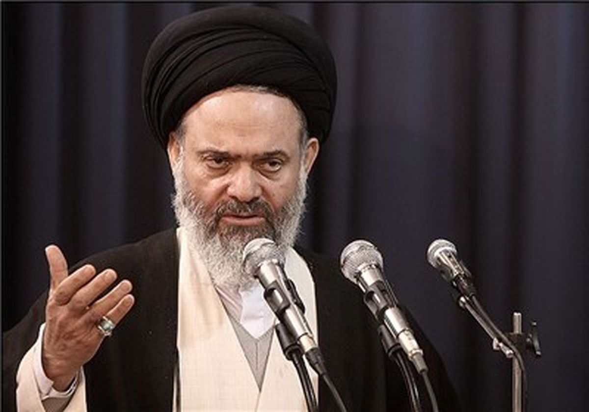 حسینی‌بوشهری: اجازه سرخوردگی مردم نسبت به آرمان‌های انقلاب را ندهیم