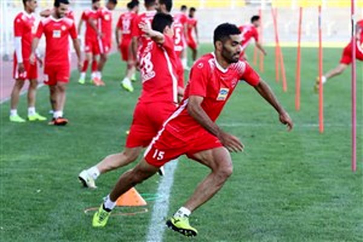محمد انصاری: اجازه حضور در تمرینات پرسپولیس را ندارم 