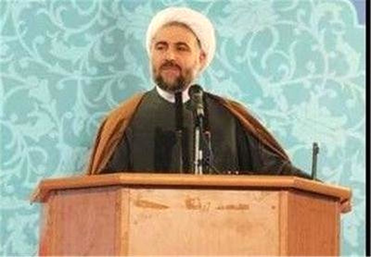 
تأکید امام جمعه موقت خرم‌آباد بر ازدواج آسان
