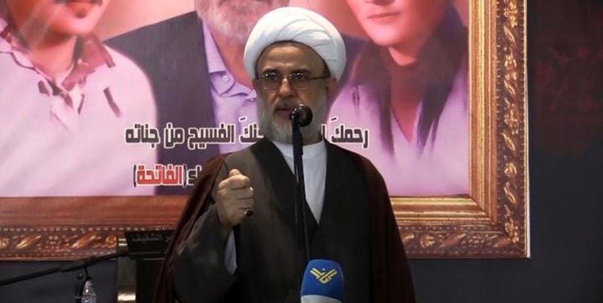 سلاح فتنه باید برچیده شود نه سلاح مقاومت 