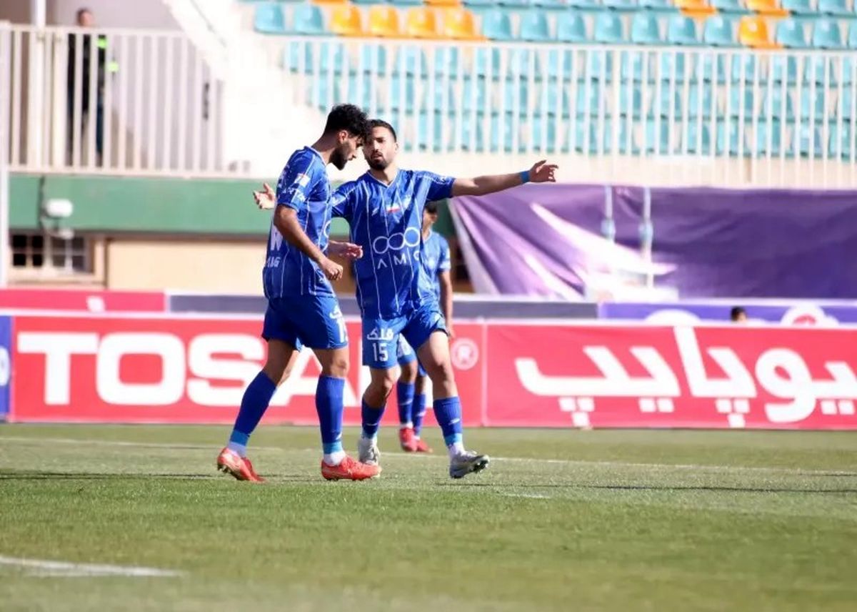 زنده: نتیجه بازی فولاد هرمزگان 0 - استقلال 1