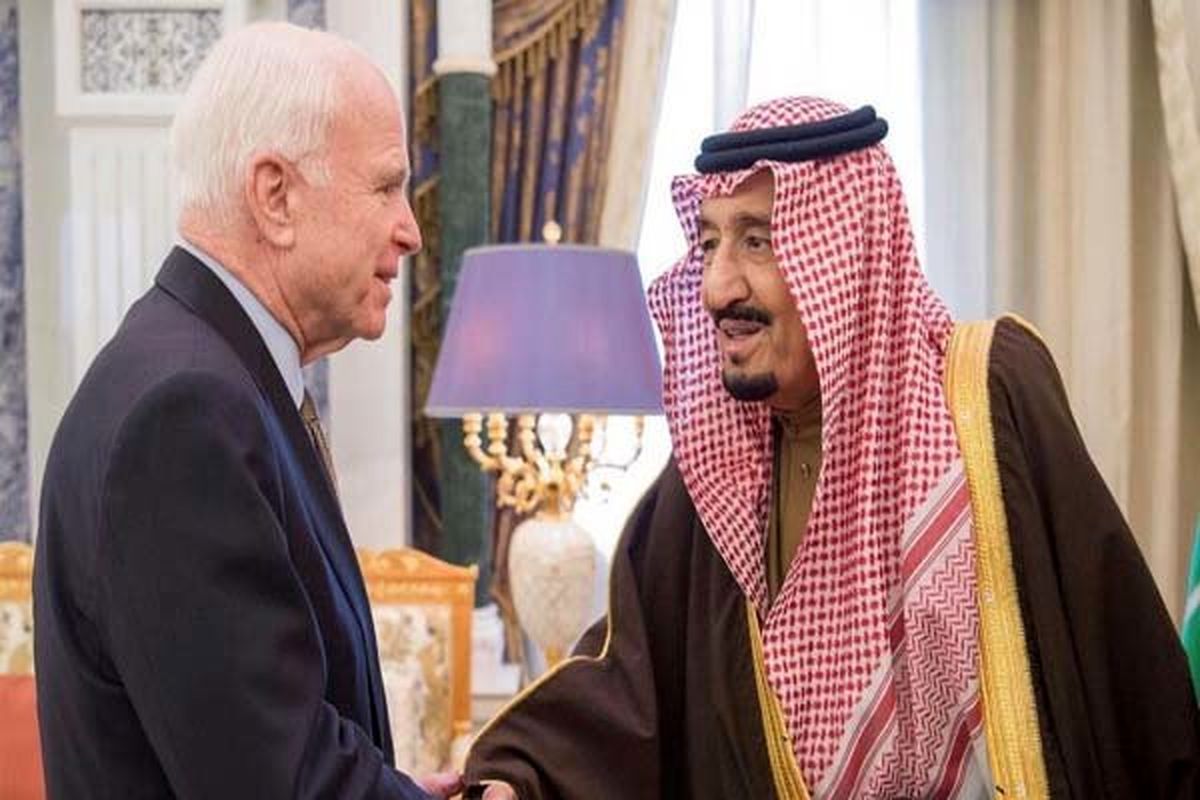 «مک کین» با پادشاه عربستان در ریاض دیدار و گفت وگو کرد