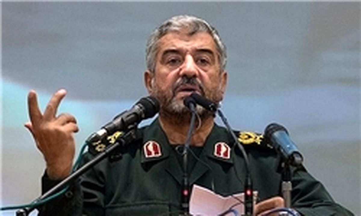 دولت بدون تفنگ تحقیر و تسلیم خواهد شد
