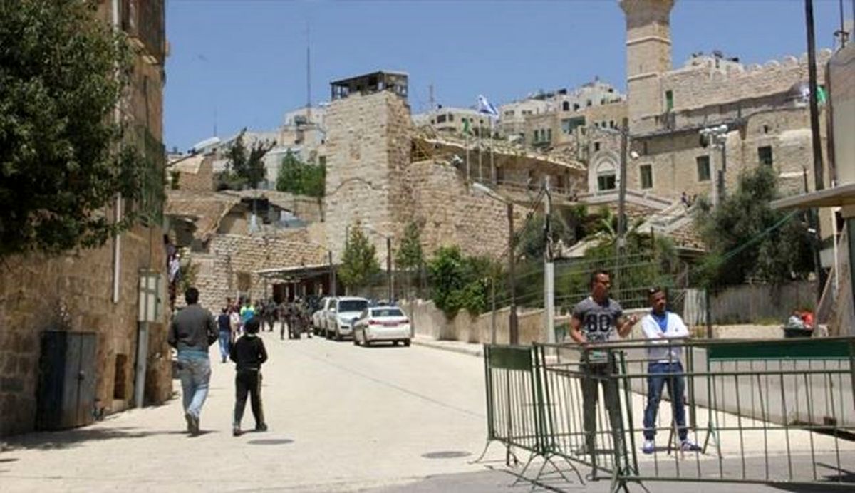 جلوگیری صهیونیستها از پخش اذان در مسجد 