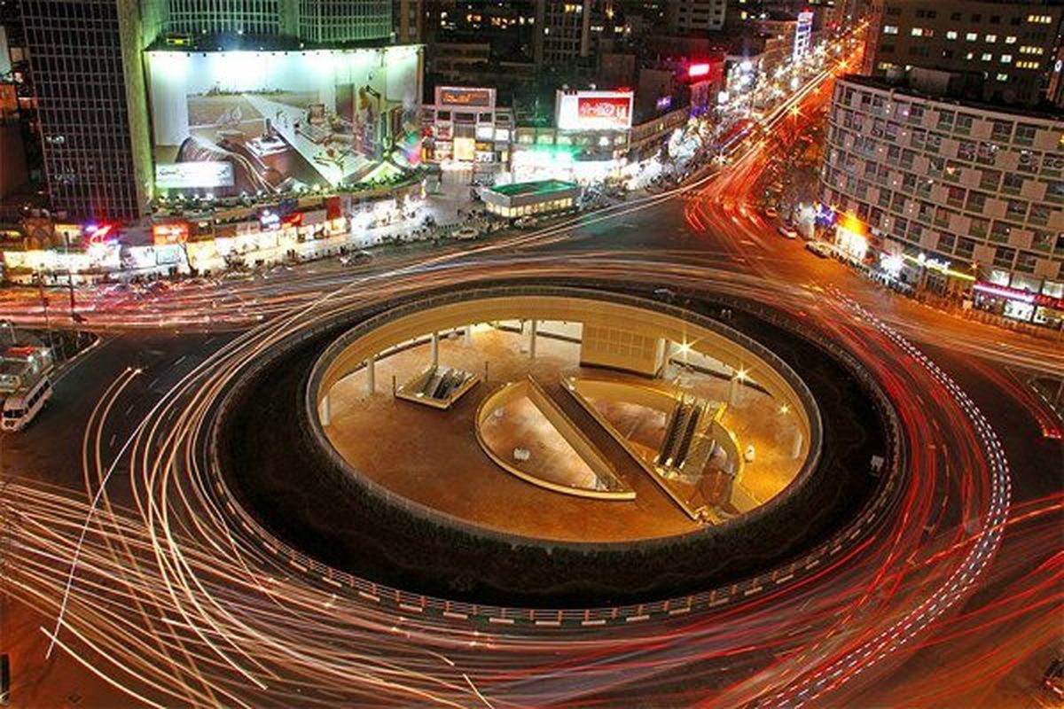 نظر خانم بازیگر درباره سازه پلازای میدان ولیعصر