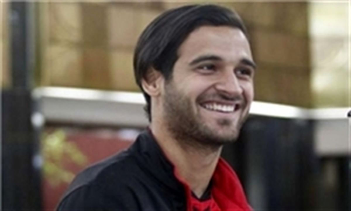  یک فصل روی کاغذ و یک عمر قلبی با پرسپولیس قرارداد دارم 