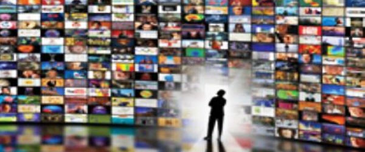 گذراندن اوقات فراغت با تلویزیون یا ماهواره؟