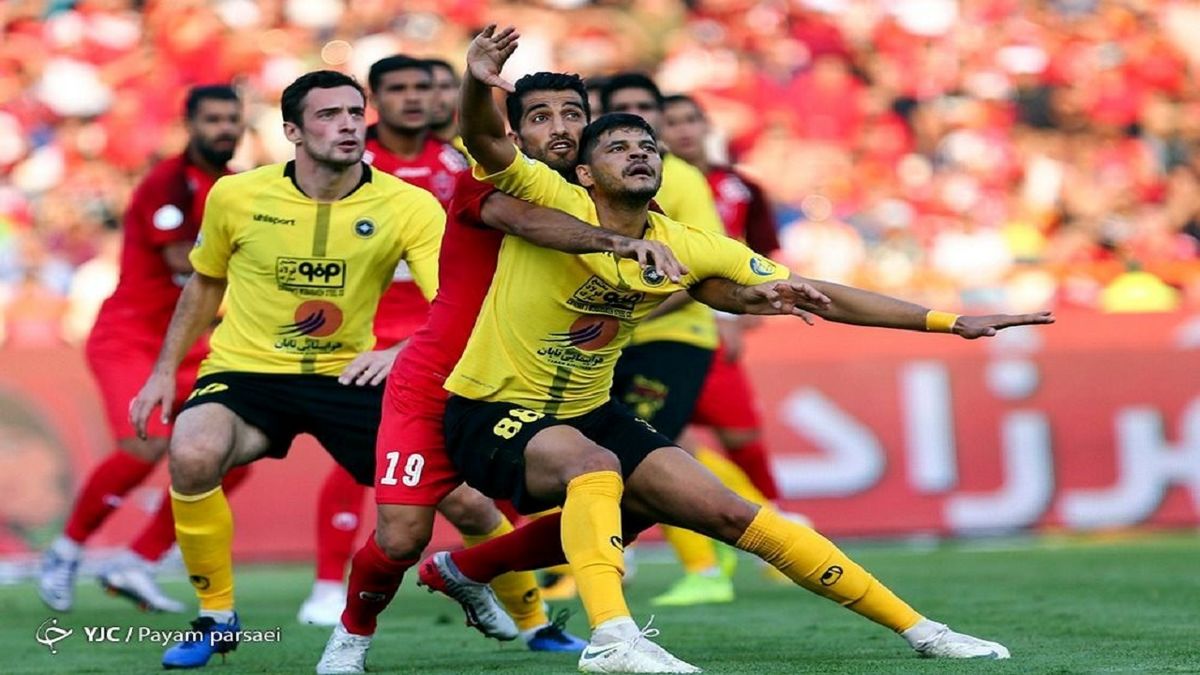 پرسپولیس صفر - سپاهان صفر/ درخشش لک سرخپوشان را نجات داد