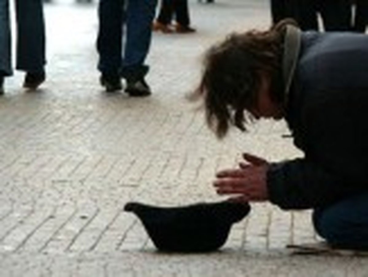 گدایی کردن برای کسب آرامش!+تصاویر 