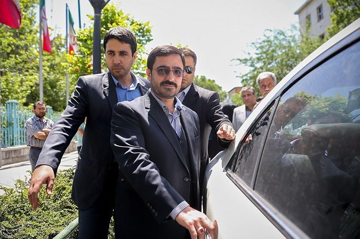 شلاق خوردن مرتضوی به درد سازمان تأمین اجتماعی نمی‌خورد