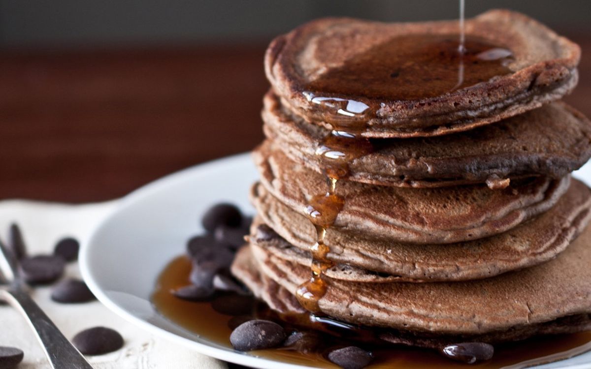 چگونه پنکیک شکلاتی درست کنیم؟