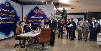 محمد عباسی برای انتخابات ریاست جمهوری ثبت نام کرد
