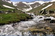اردیبهشت بهترین زمان برای سفر به طبیعت علم کندی است