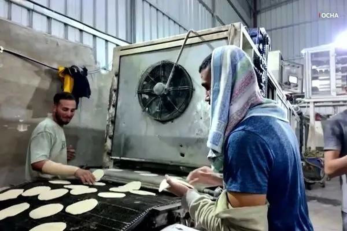 بوی نان تازه در دل ویرانی‌های غزه/فیلم