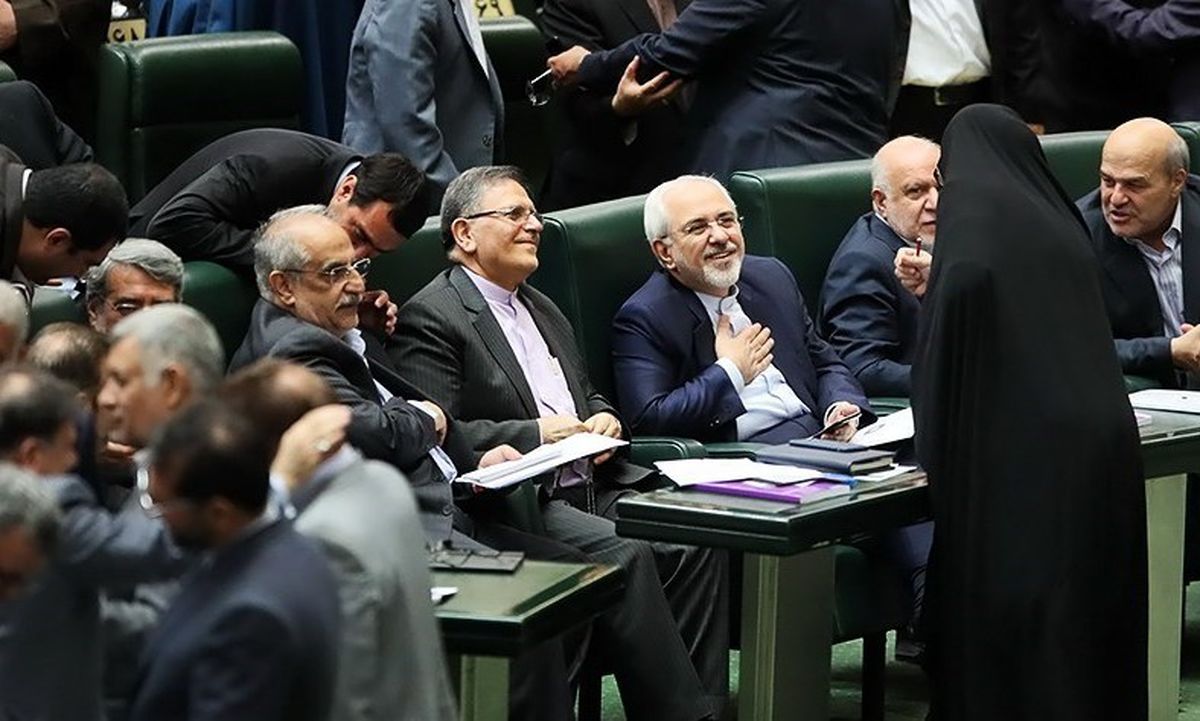 حاشیه‌هایی از جلسه امروز رای اعتماد
