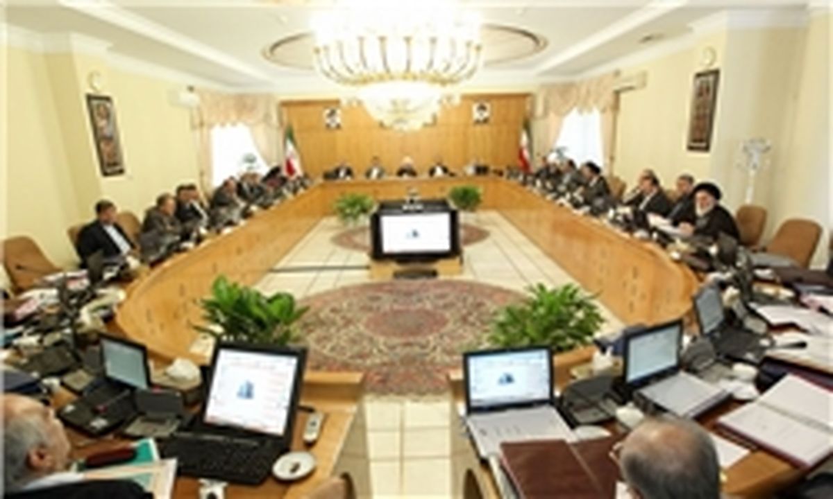 دولت چرا قراردادهای قابل نقض از سوی غرب را می‌پذیرد؟