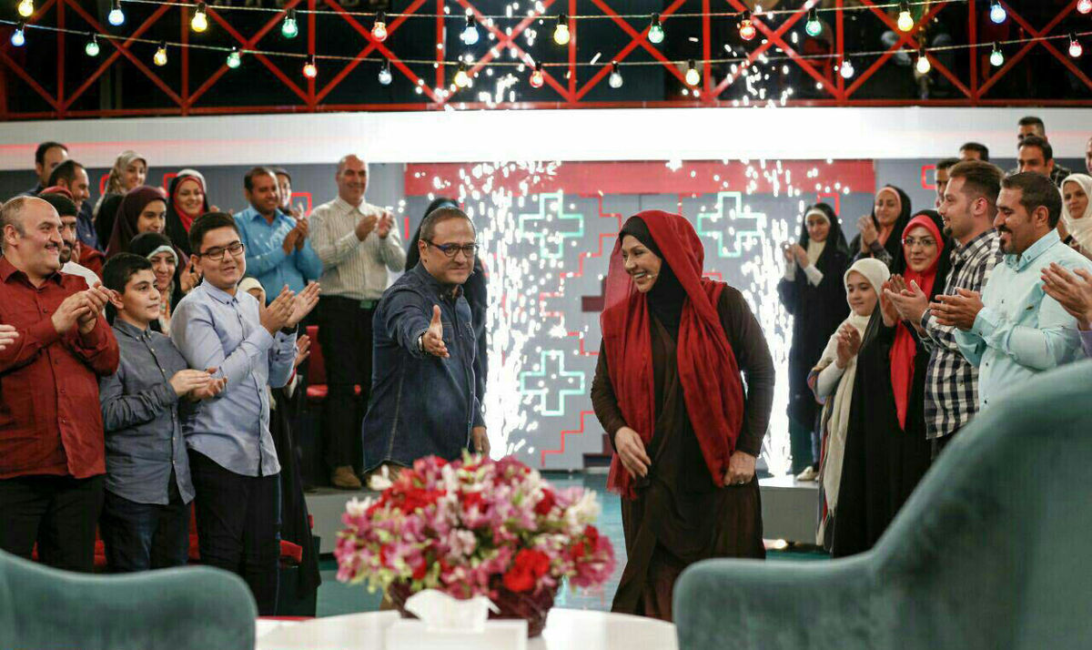 جشن تولد بازیگر مختارنامه در خندوانه