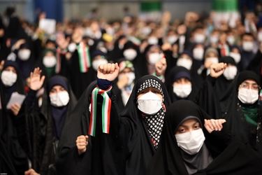 دیدار دانش‌آموزان با رهبر انقلاب/گزارش تصویری
