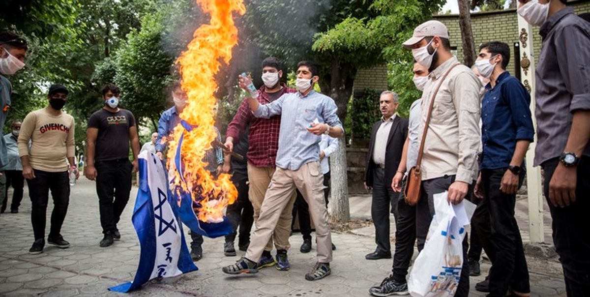 تجمع دانشجویان مقابل سفارت ارمنستان در تهران
