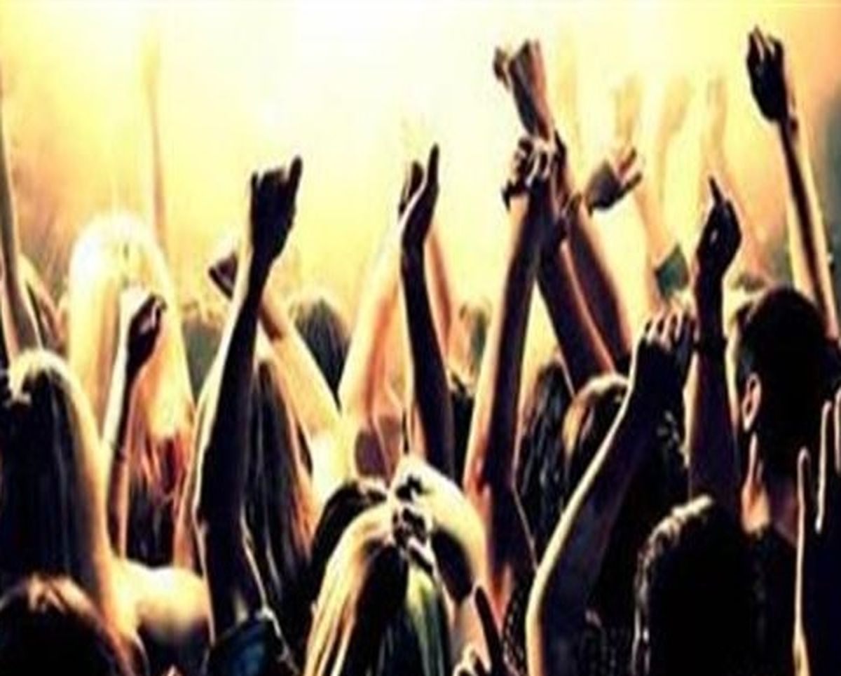 ساعت کارهای زشت 120 دختر و پسر مست در کافی شاپ مرکز تهران 