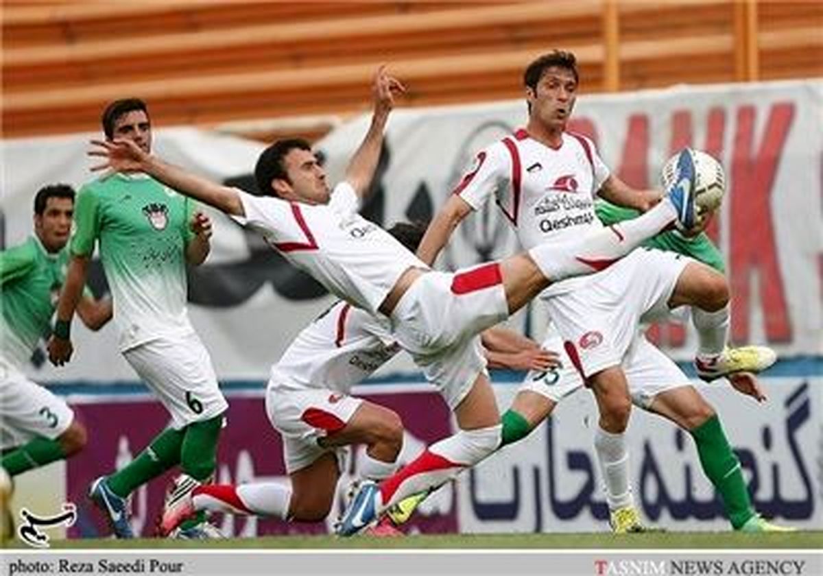 لئون استپانیان به کادر فنی راه آهن پیوست