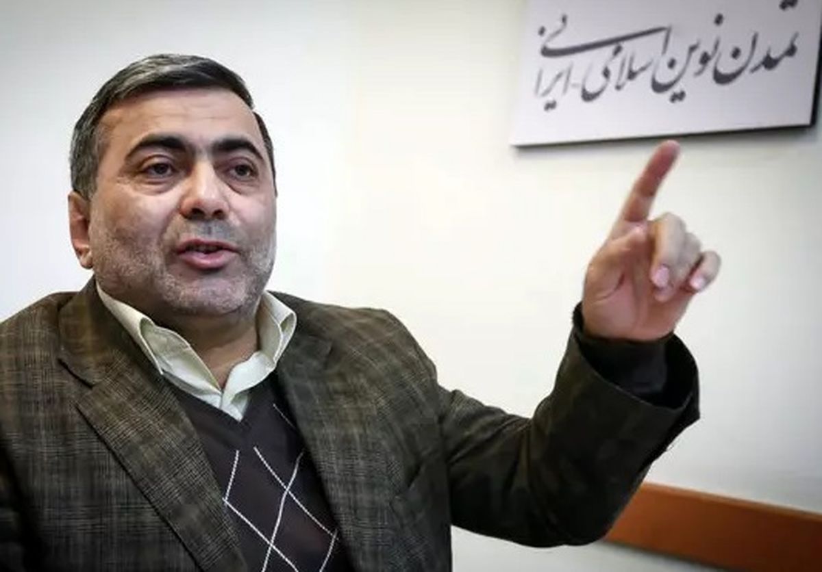 خرمشاد: کار در حوزه سیاسی را با رویکردارتقای کارآمدی دنبال می‌کنیم