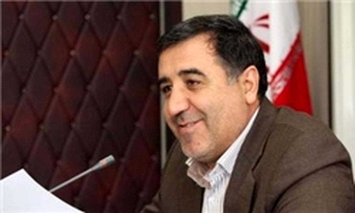 توهین‌کنندگان به رئیس جمهور عقل ندارند