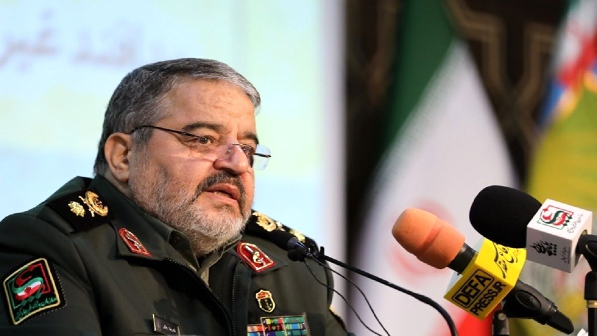 فتنه دشمنان در شنبه تاریخی انقلاب دفن شد