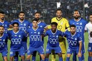 مهاجم استقلال بار دیگر بازوبند کاپیتانی را بست