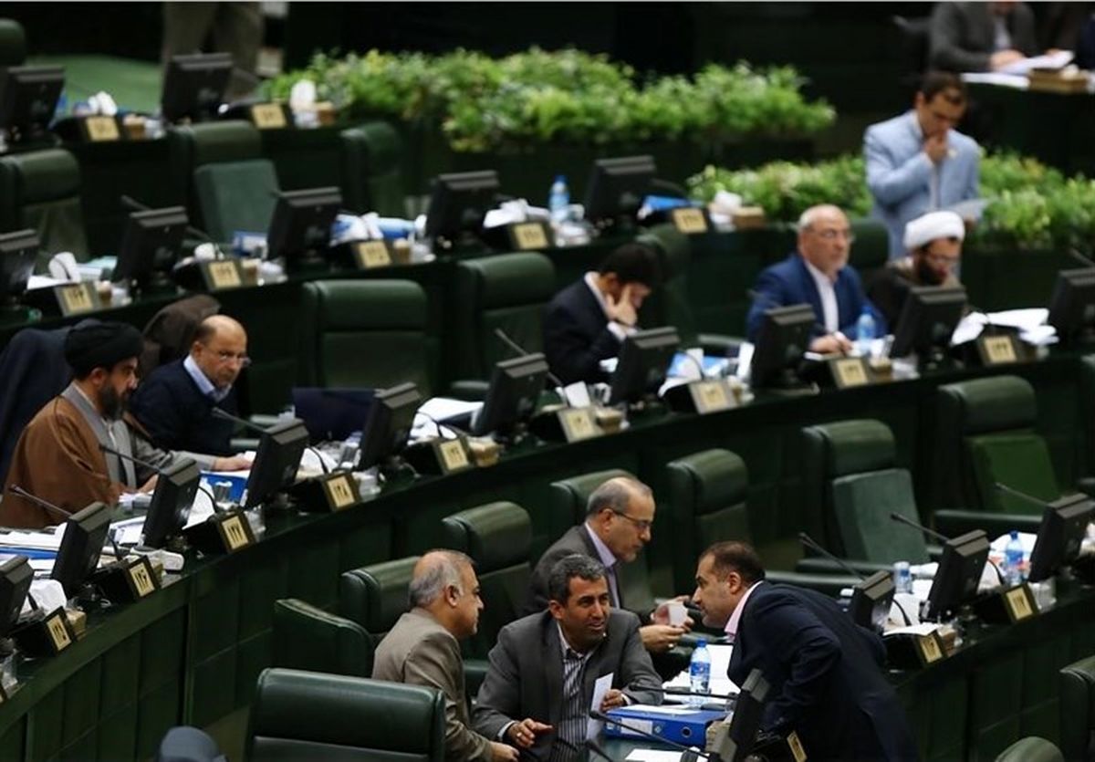 مجلس هیئت رئیسه موقت نخواهد داشت