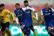 حمله پیشکسوت استقلال به ساپینتو/  استقلال دچار هرج و مرج شده است 