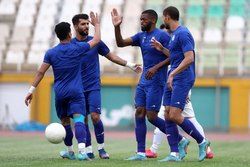 نقل و انتقالات استقلال| افت یک استقلالی او را به لیست خروج رساند