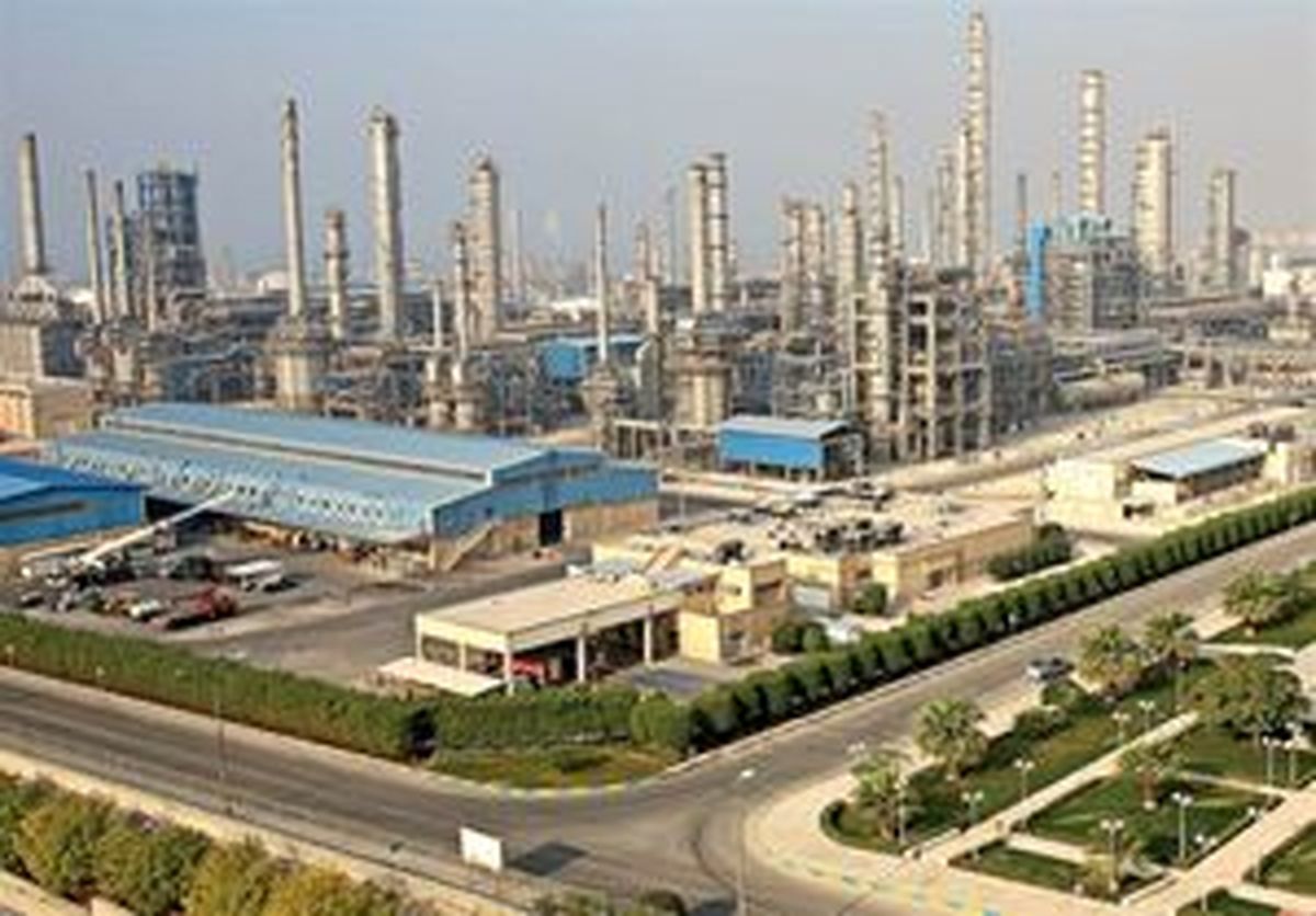 تعطیلی 5 مجتمع پتروشیمی به دلیل آسیب دیدگی
