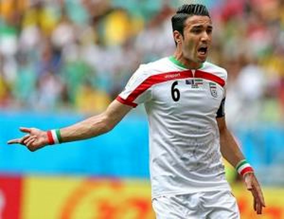 خداحافظی جواد نکونام از فوتبال