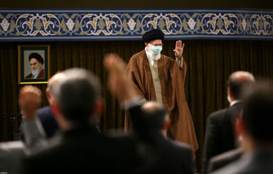 دیدار جمعی از معلمان با رهبرانقلاب/گزارش تصویری