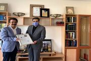 اهدای مدرک درجه یک هنری به علیرضا افتخاری